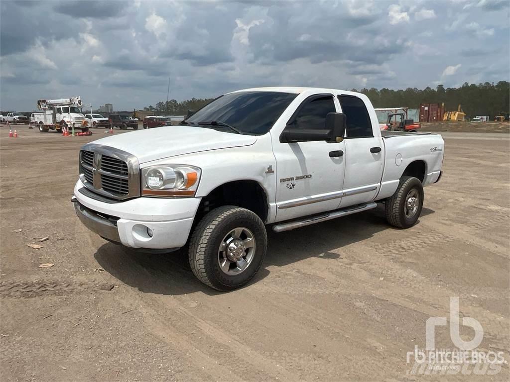 Dodge RAM 2500 Бортовые фургоны