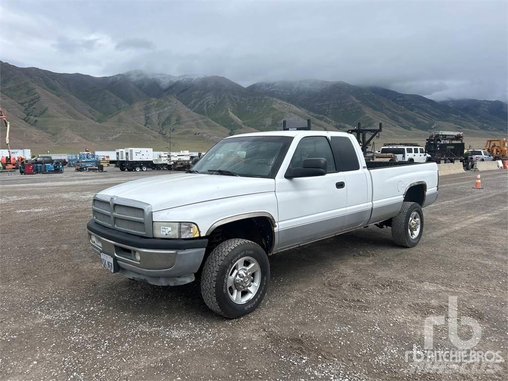 Dodge RAM 2500 Бортовые фургоны