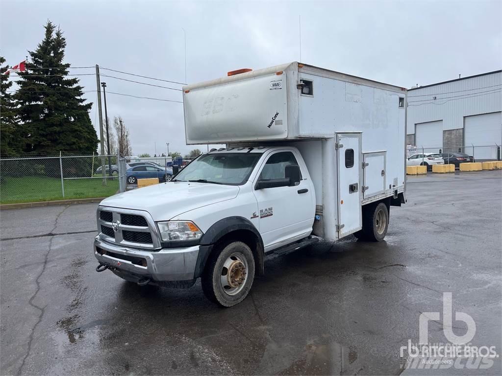 Dodge RAM 5500 Комбинированные дорожные машины