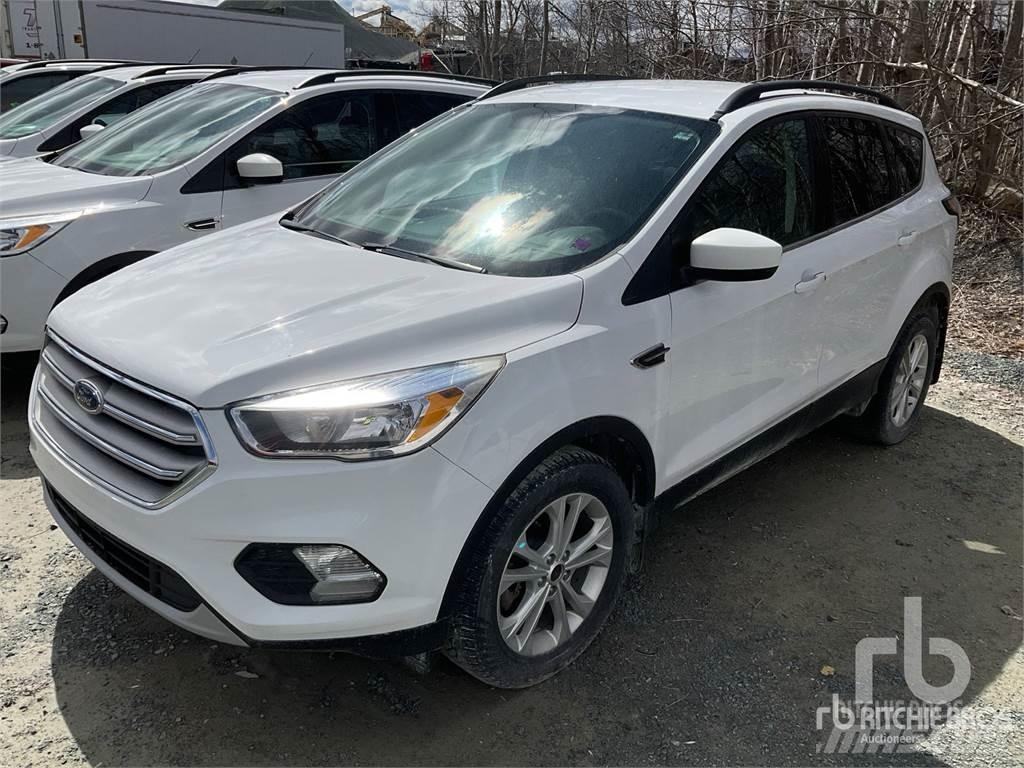 Ford ESCAPE Бортовые фургоны
