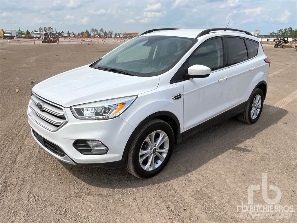 Ford ESCAPE Бортовые фургоны