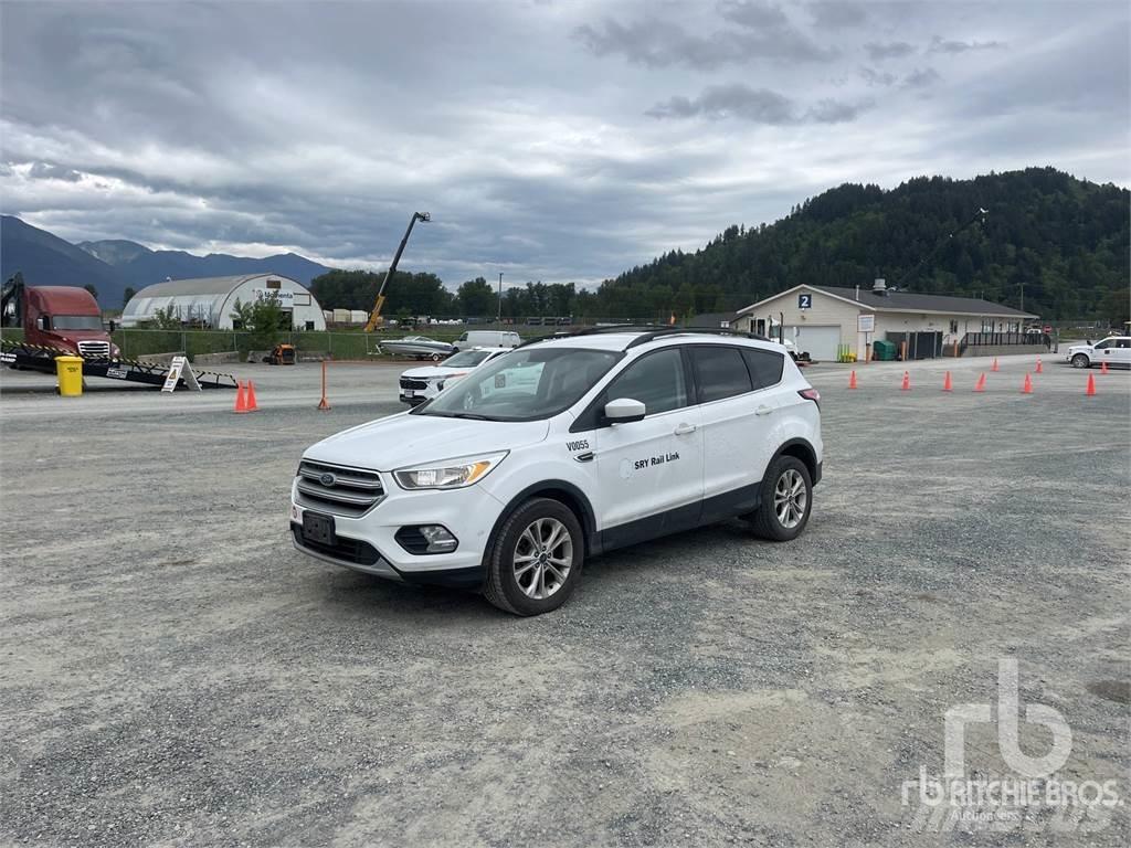 Ford ESCAPE Бортовые фургоны