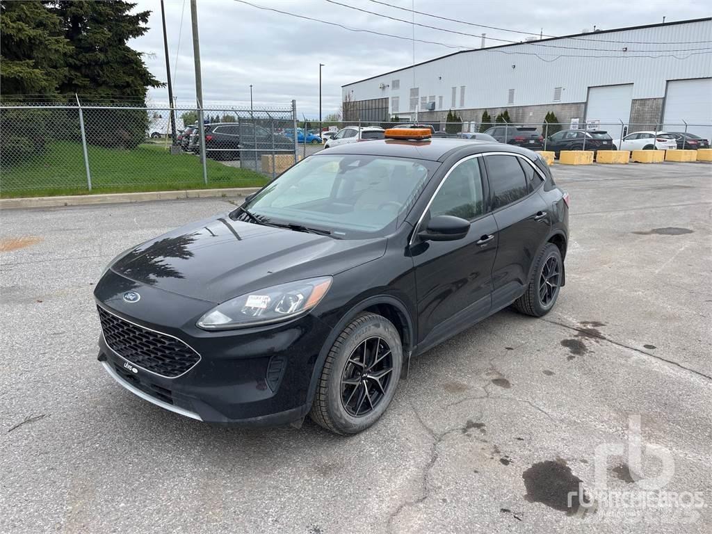 Ford ESCAPE Бортовые фургоны