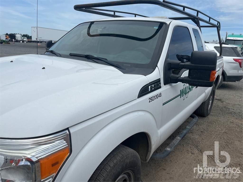 Ford F-250 Бортовые фургоны