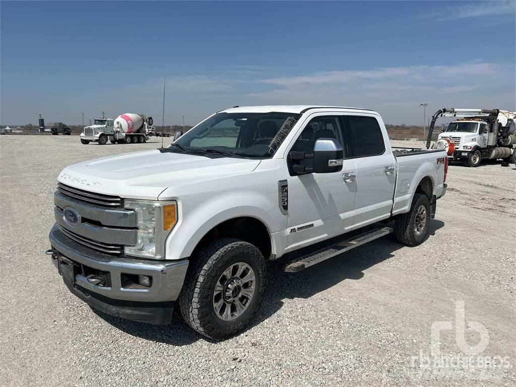 Ford F-250 Бортовые фургоны
