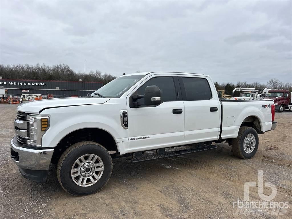 Ford F-250 Бортовые фургоны