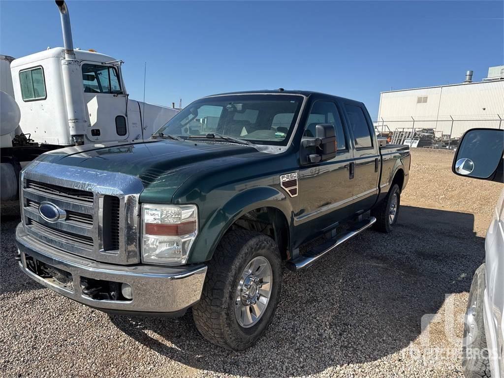 Ford F-250 Бортовые фургоны