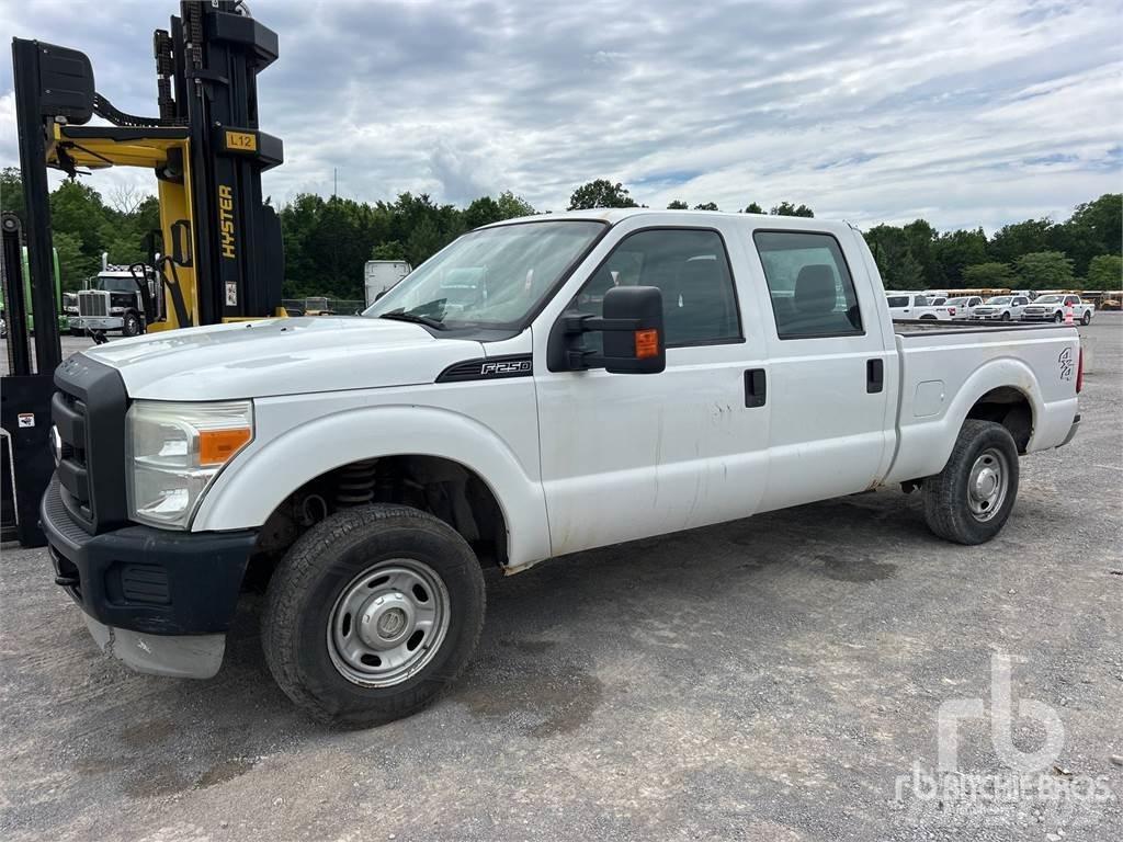Ford F-250 Бортовые фургоны