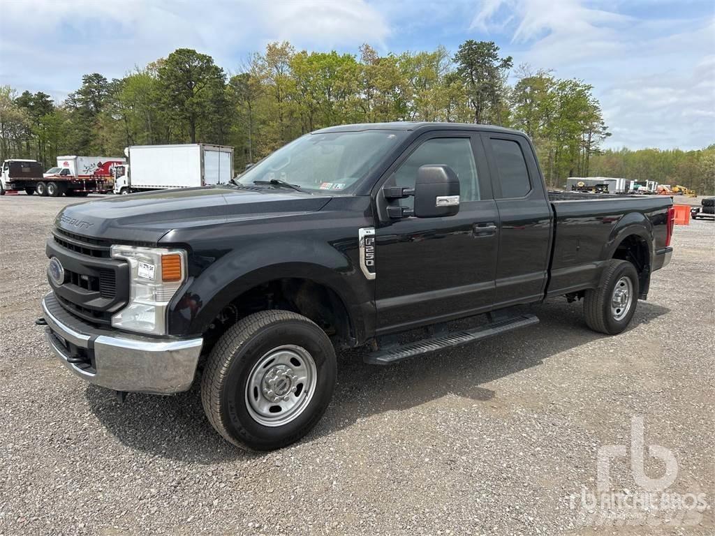 Ford F-250 Бортовые фургоны