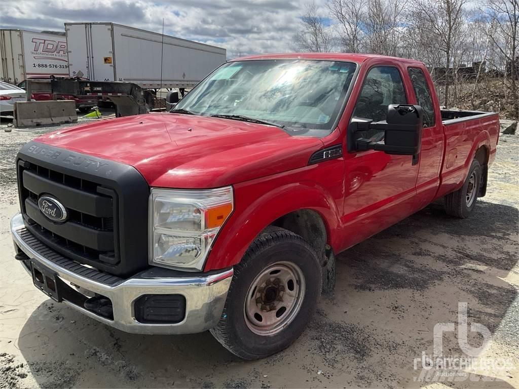 Ford F-250 Бортовые фургоны