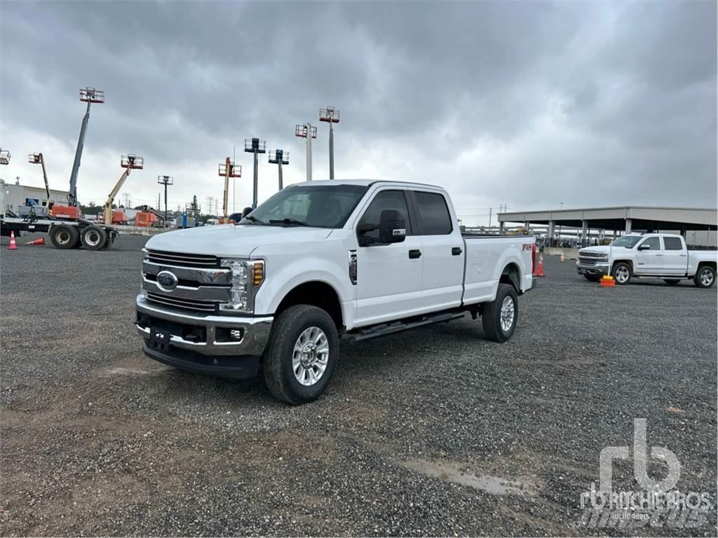 Ford F-250 Бортовые фургоны