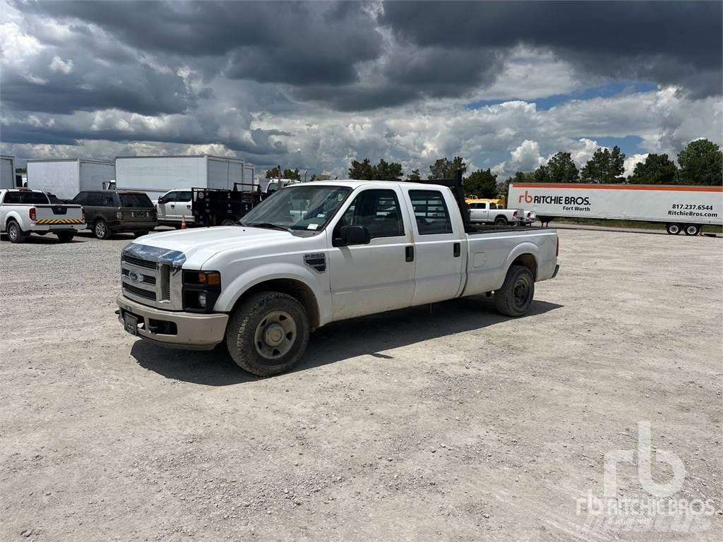Ford F-250 Бортовые фургоны