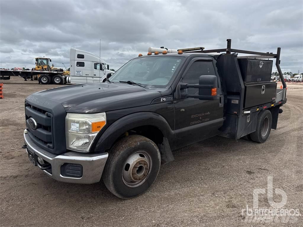 Ford F-350 Грузовики-платформы/боковая разгрузка