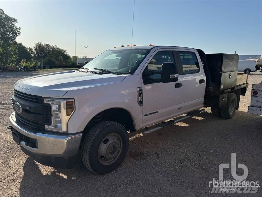 Ford F-350 Грузовики-платформы/боковая разгрузка