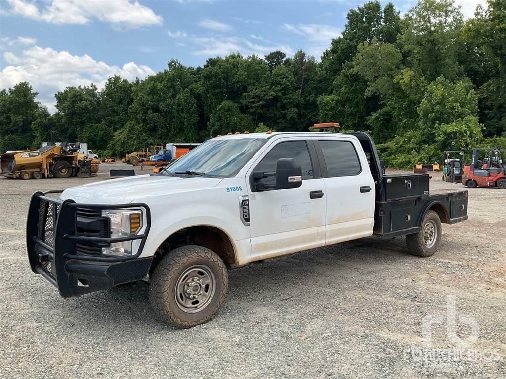 Ford F-350 Грузовики-платформы/боковая разгрузка