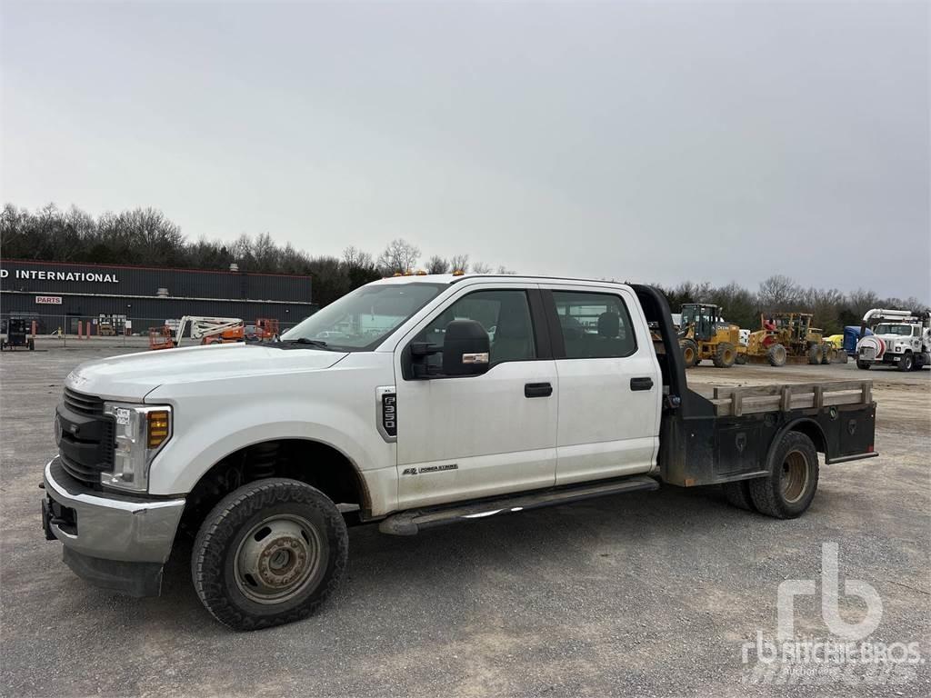 Ford F-350 Грузовики-платформы/боковая разгрузка