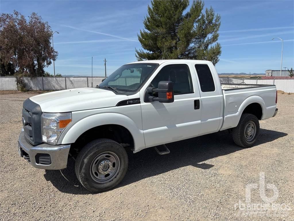 Ford F-350 Бортовые фургоны