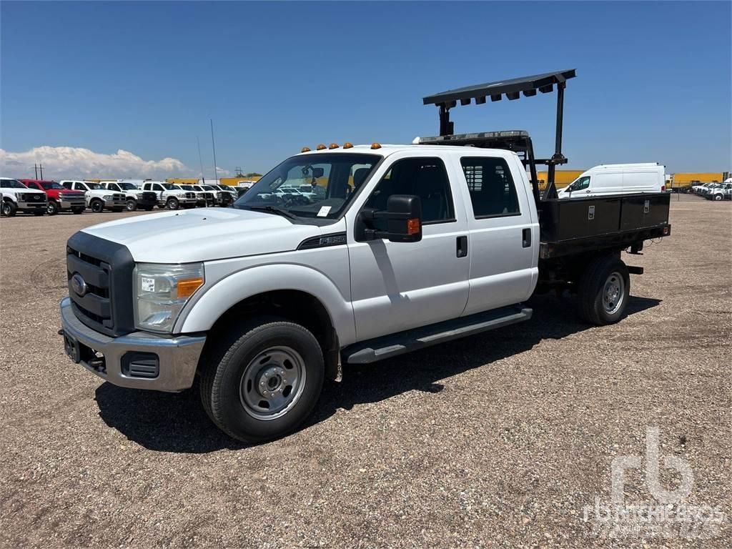Ford F-350 Грузовики-платформы/боковая разгрузка