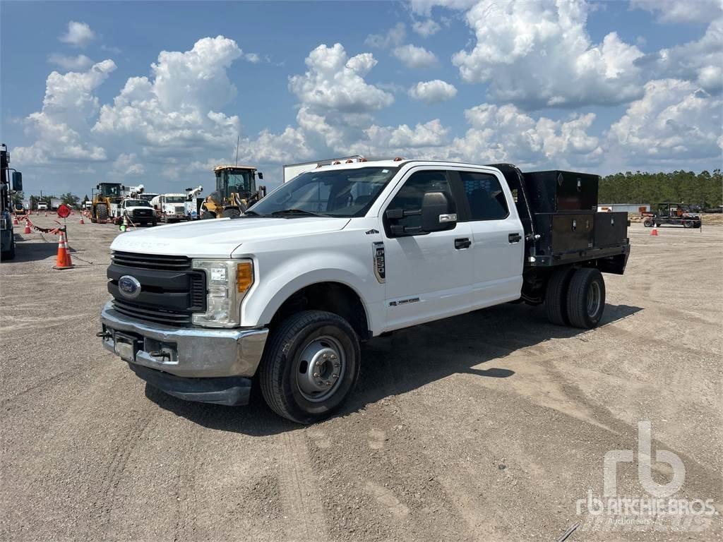 Ford F-350 Грузовики-платформы/боковая разгрузка