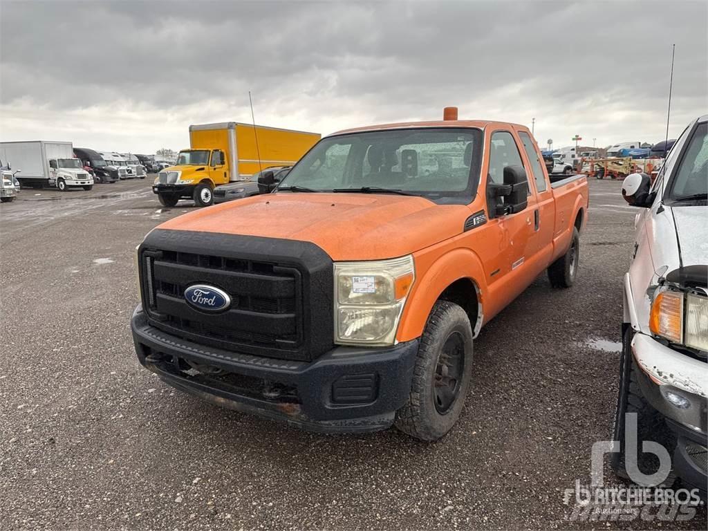 Ford F-350 Бортовые фургоны
