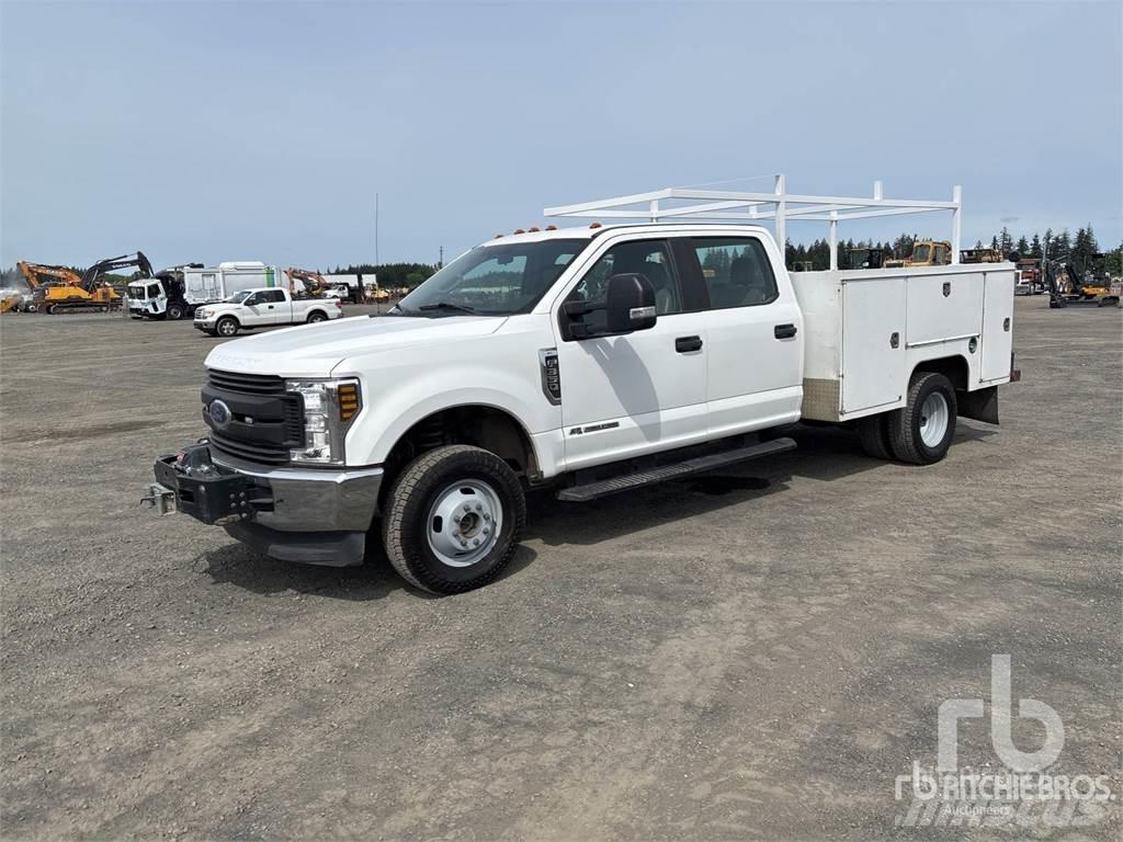 Ford F-350 Комбинированные дорожные машины