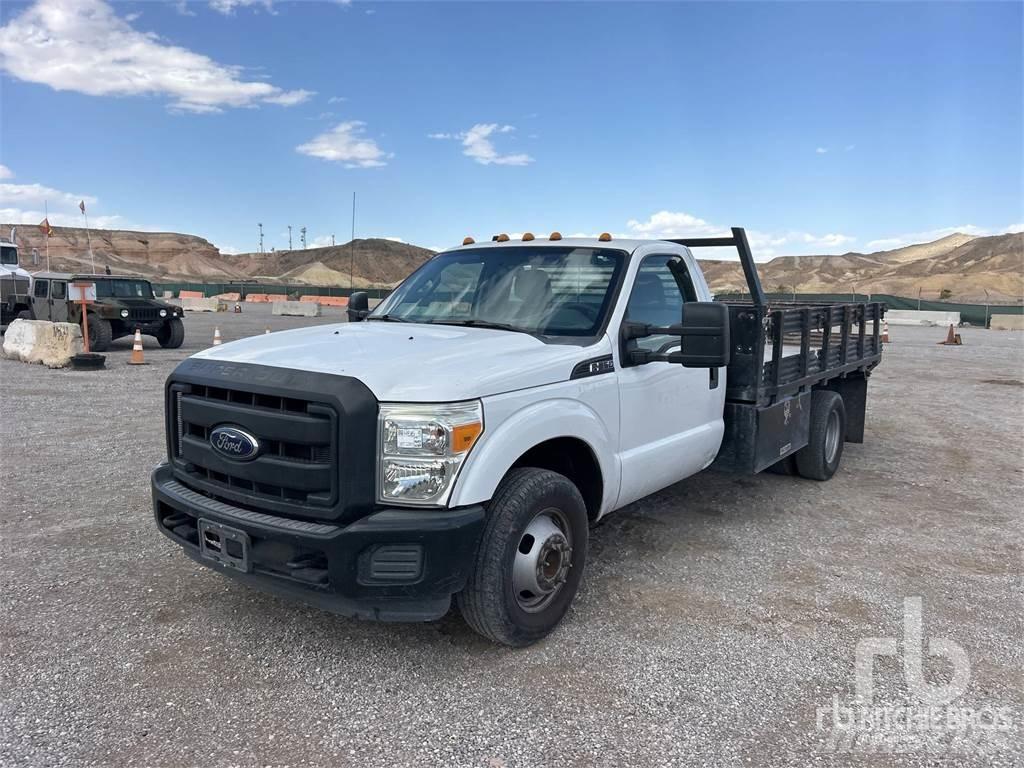 Ford F-350 Грузовики-платформы/боковая разгрузка
