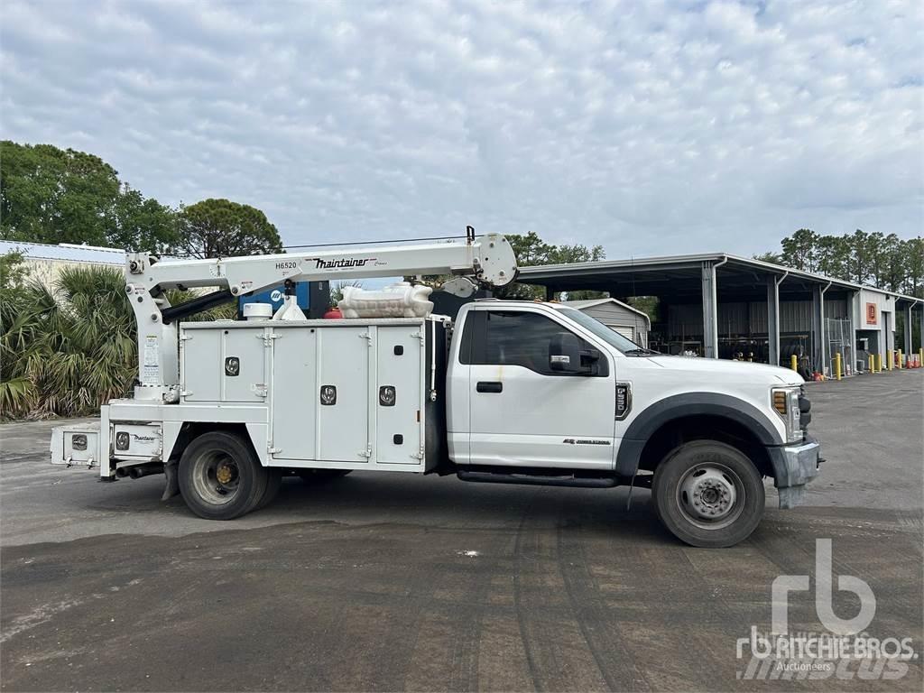 Ford F-550 Комбинированные дорожные машины