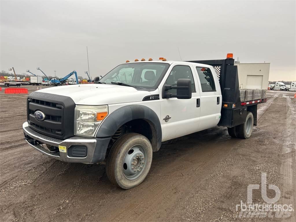 Ford F-550 Грузовики-платформы/боковая разгрузка