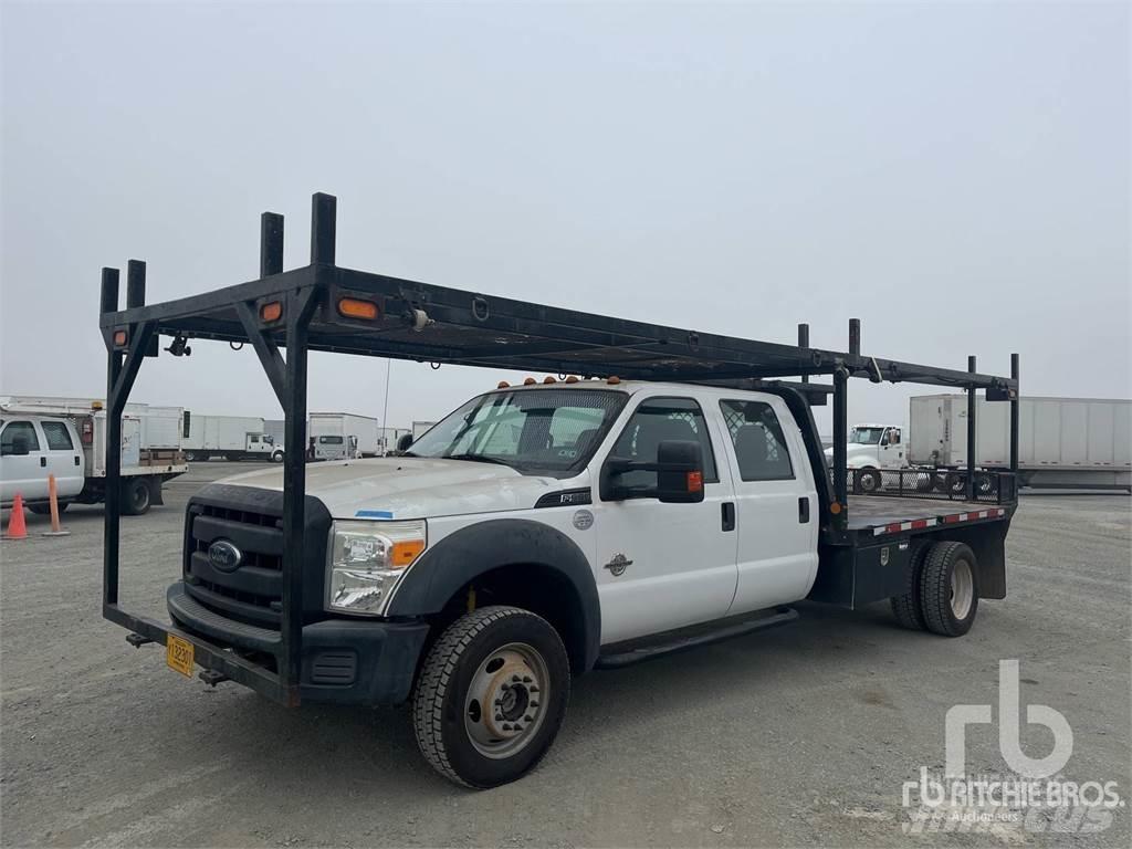 Ford F-550 Грузовики-платформы/боковая разгрузка