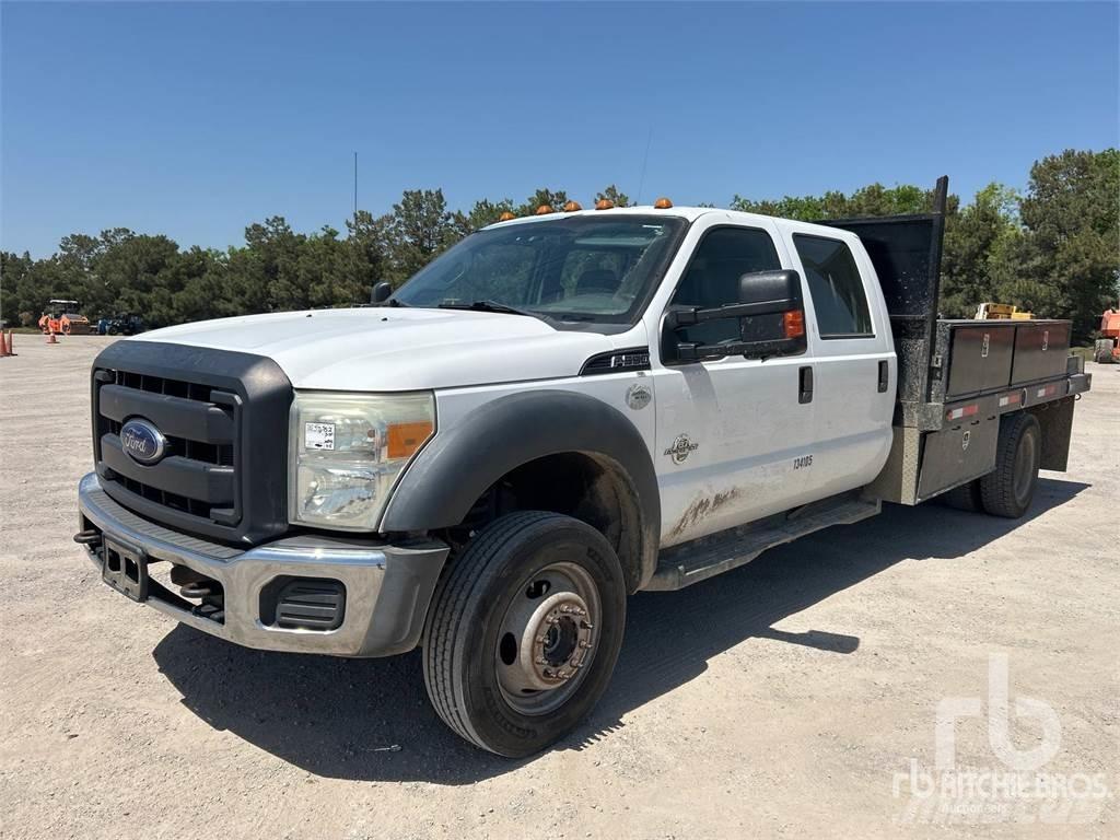 Ford F-550 Грузовики-платформы/боковая разгрузка