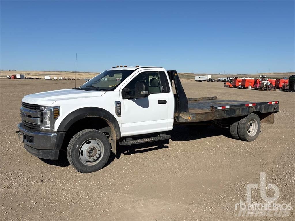 Ford F-550 Грузовики-платформы/боковая разгрузка
