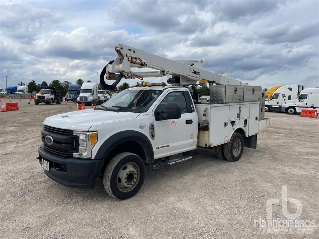 Ford F-550 Прицепные подъёмники