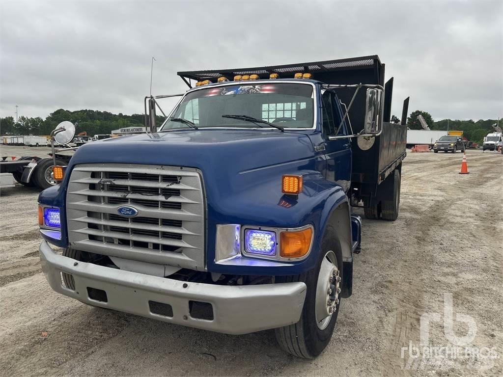 Ford F800 Грузовики-платформы/боковая разгрузка