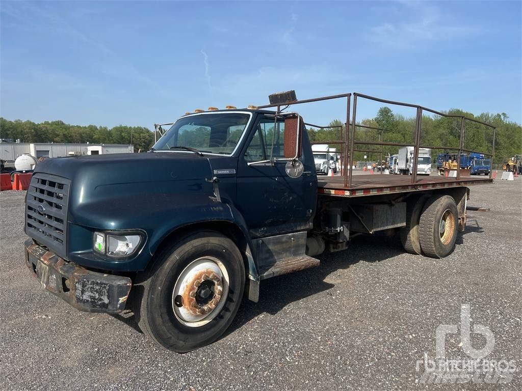 Ford F800 Грузовики-платформы/боковая разгрузка