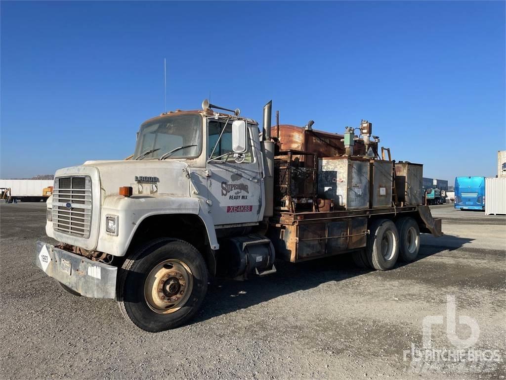 Ford LNT8000 Грузовики-цистерны