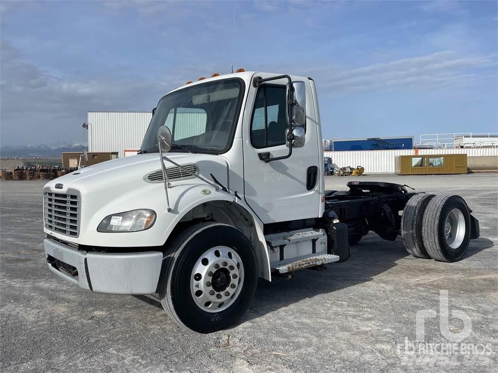 Freightliner M2 Седельные тягачи
