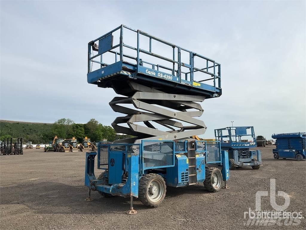 Genie GS4390 Ножничные подъемники