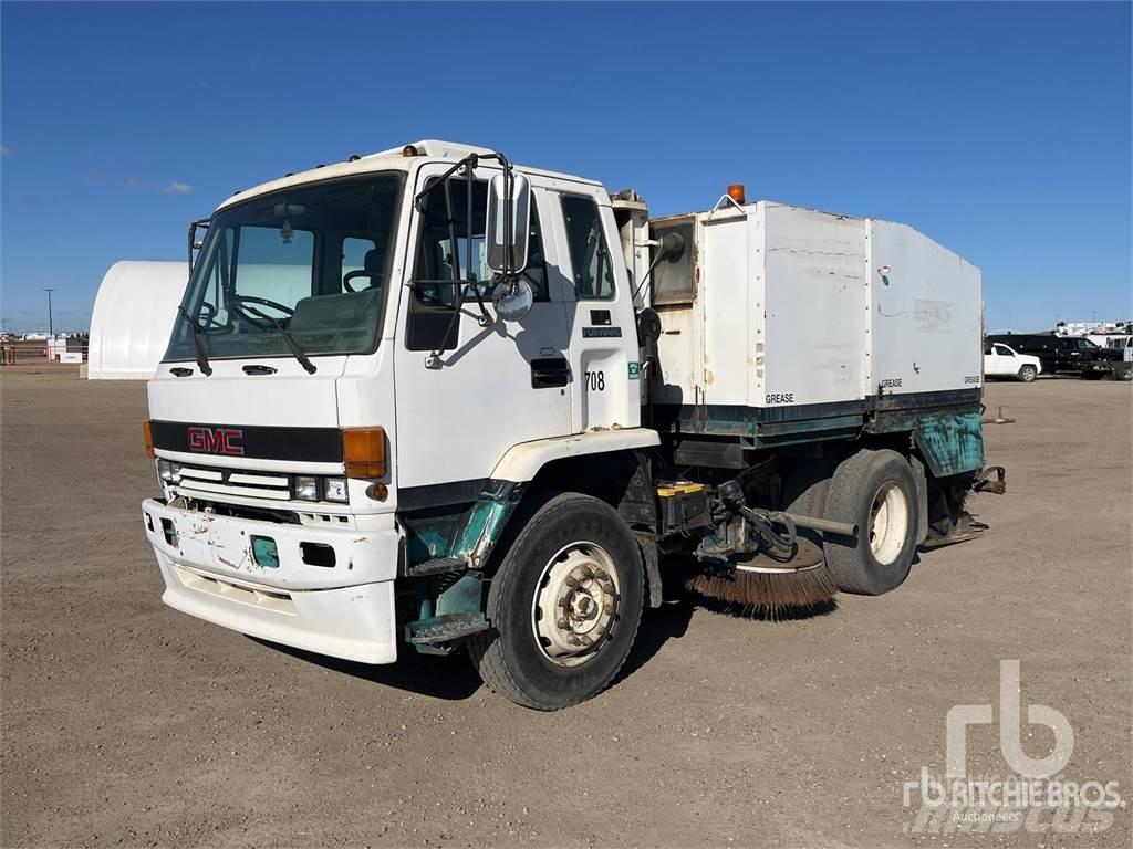 GMC 7000 Вакуумные уборочные машины