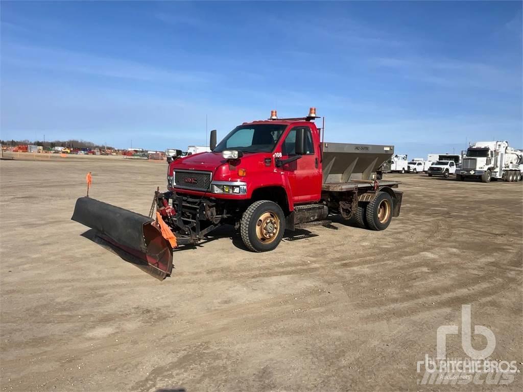 GMC C5500 Снежные отвалы и плуги