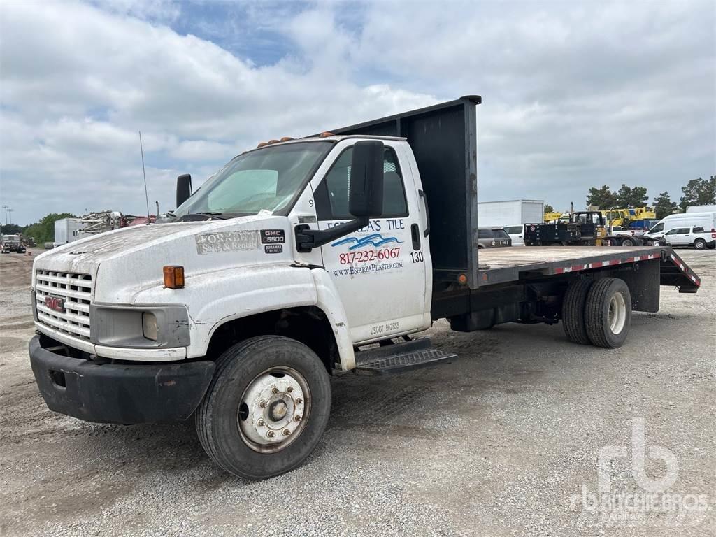 GMC C5500 Грузовики-платформы/боковая разгрузка