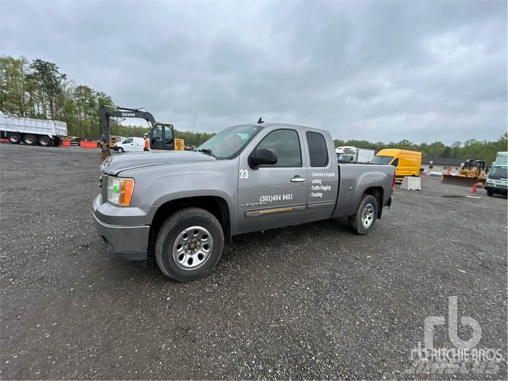 GMC SIERRA 1500 Бортовые фургоны