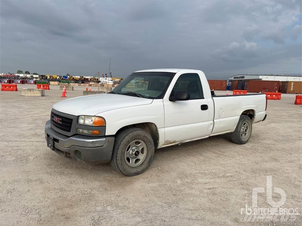 GMC SIERRA 1500 Бортовые фургоны