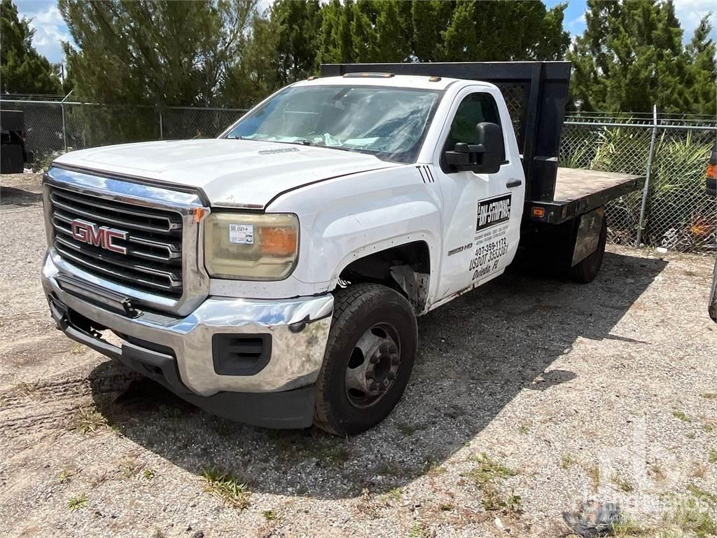 GMC SIERRA 3500 Грузовики-платформы/боковая разгрузка