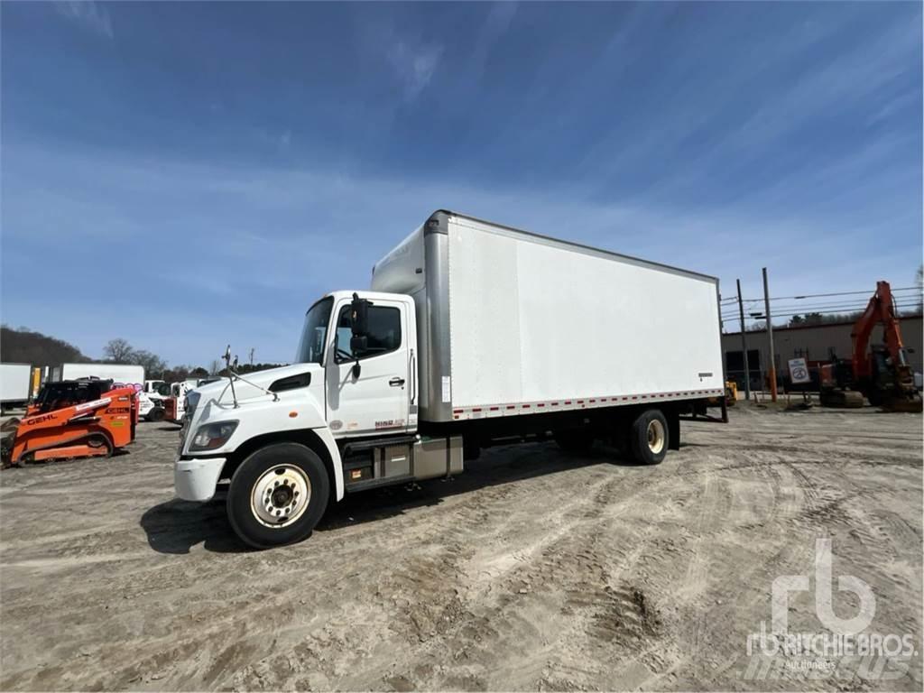 Hino 268 Изотермический фургон