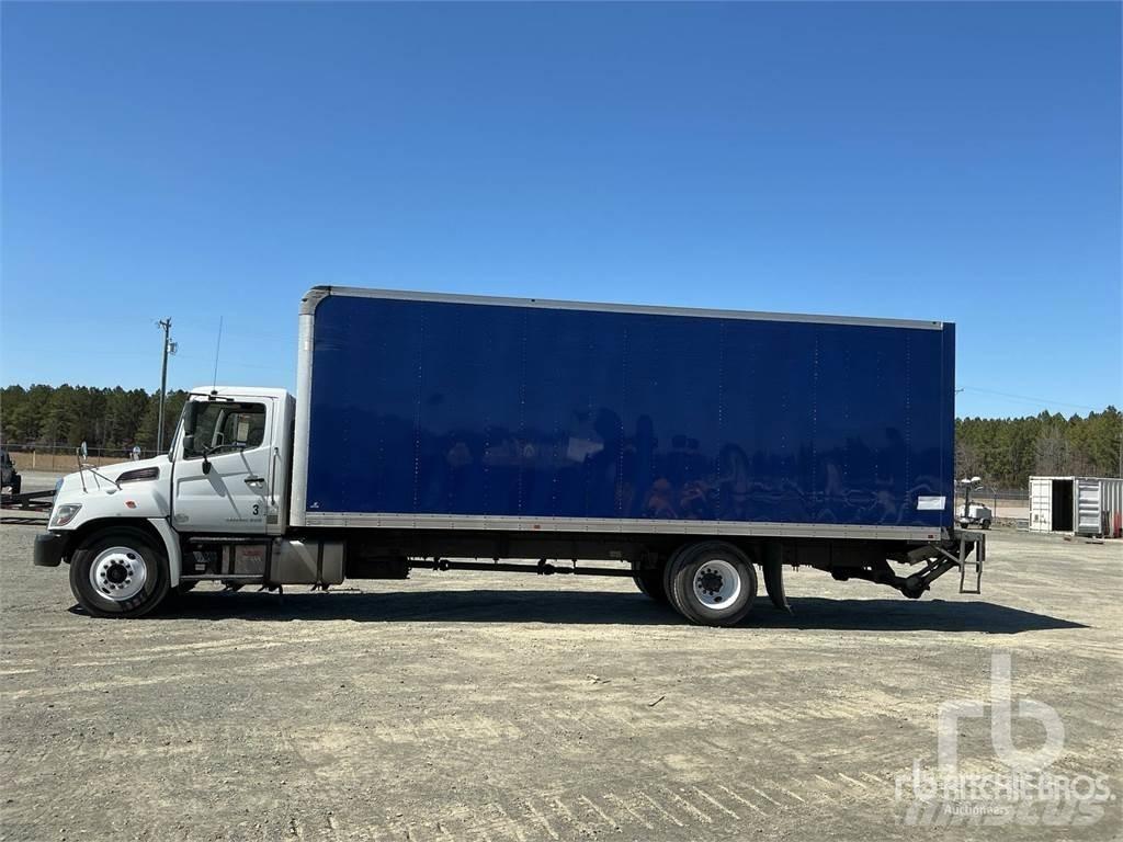 Hino 268 Изотермический фургон
