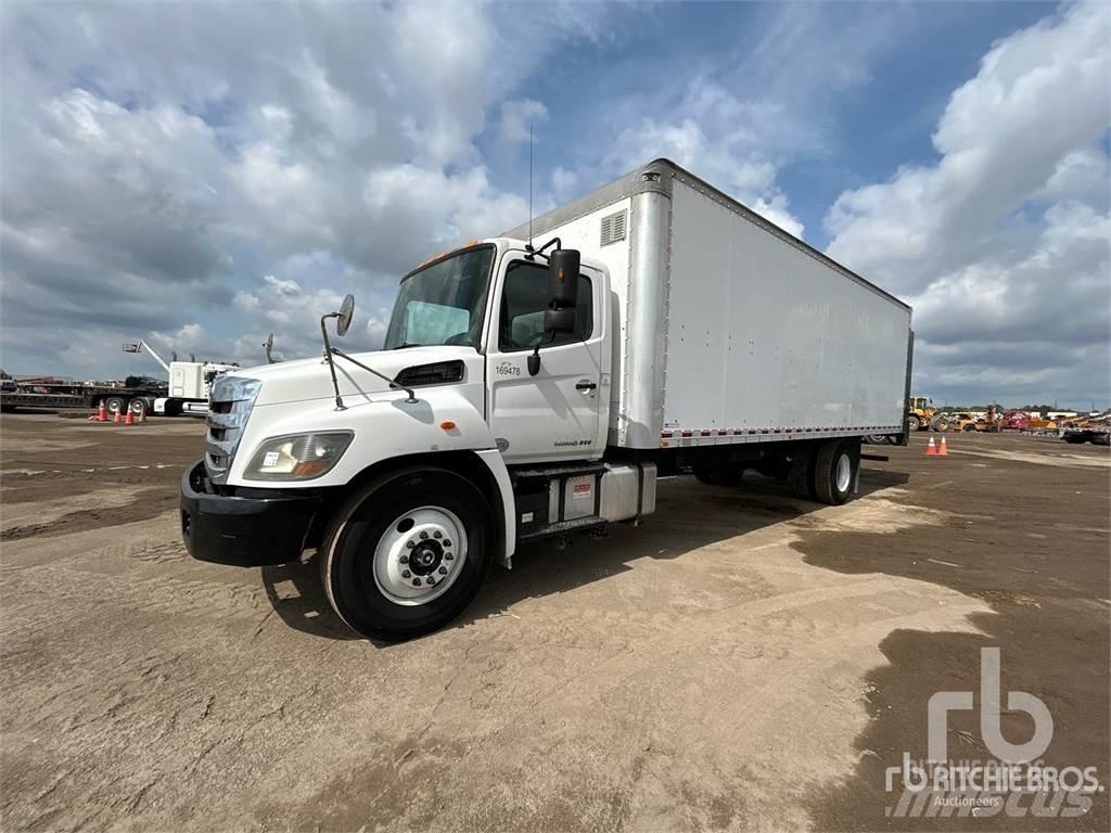 Hino 268 Изотермический фургон