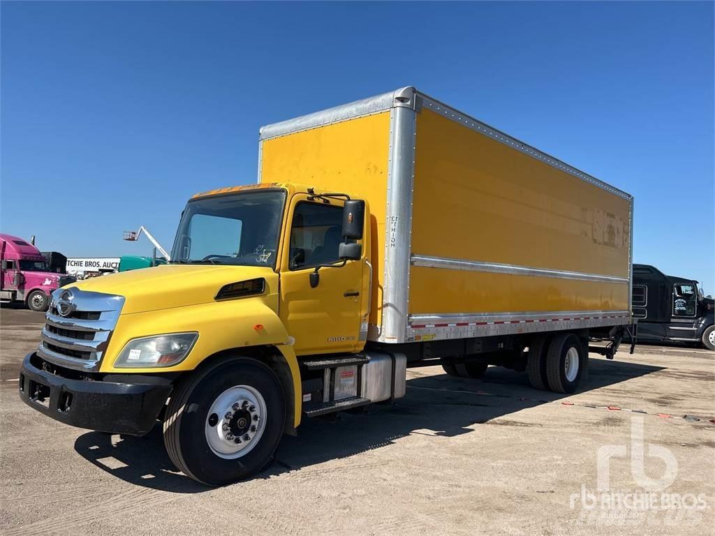 Hino 268 Изотермический фургон