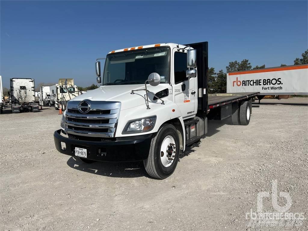 Hino 268 Грузовики-платформы/боковая разгрузка