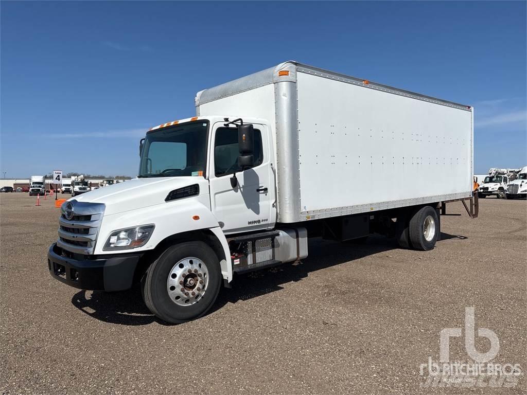 Hino 268 Изотермический фургон