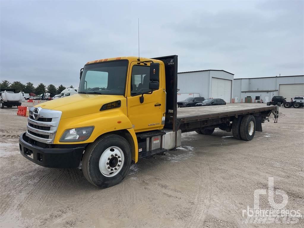 Hino 268 Грузовики-платформы/боковая разгрузка